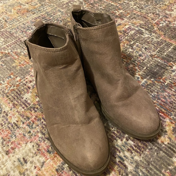 Carlos Ankle Booties - Picture 5 of 12